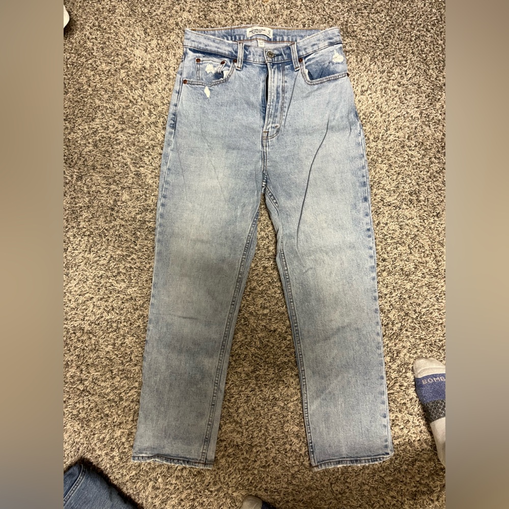 Abercrombie curve love ankle straight, ultra high-rise light-wash jeans